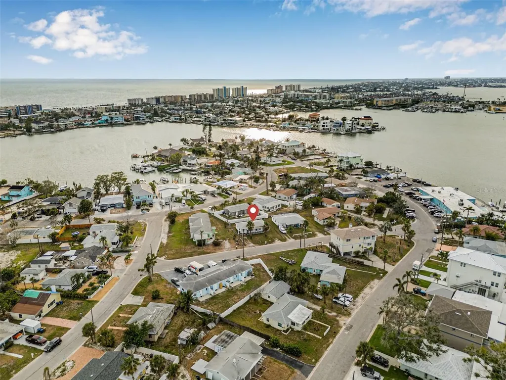 30 Lynn Way Madeira Beach FL 33708