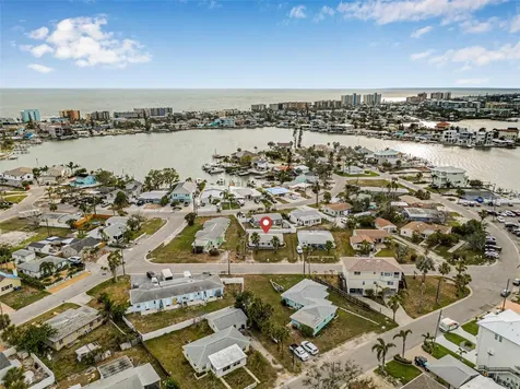 30 Lynn Way Madeira Beach FL 33708