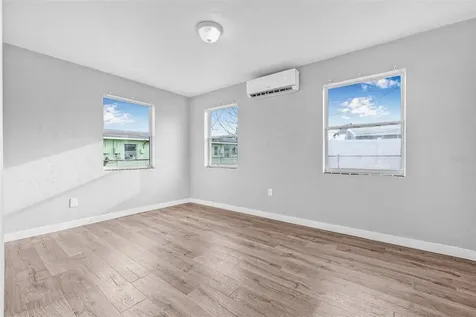 30 Lynn Way Madeira Beach FL 33708