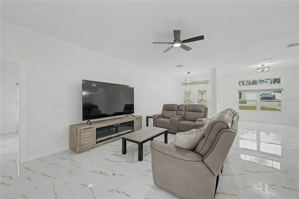 7372 Madrid Road Weeki Wachee FL 34613