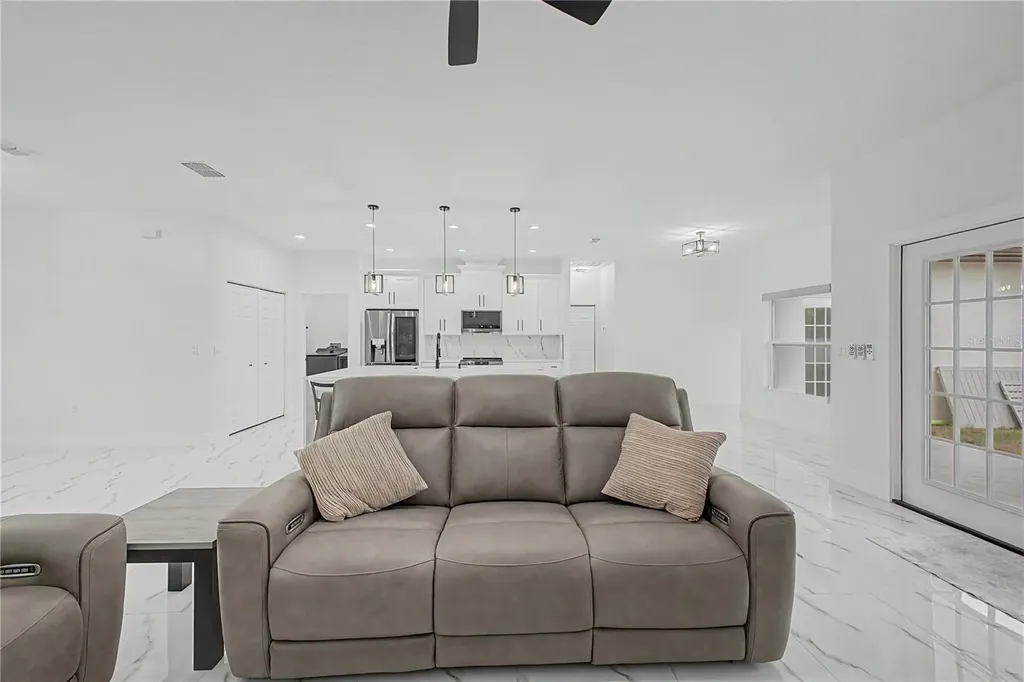 7372 Madrid Road Weeki Wachee FL 34613