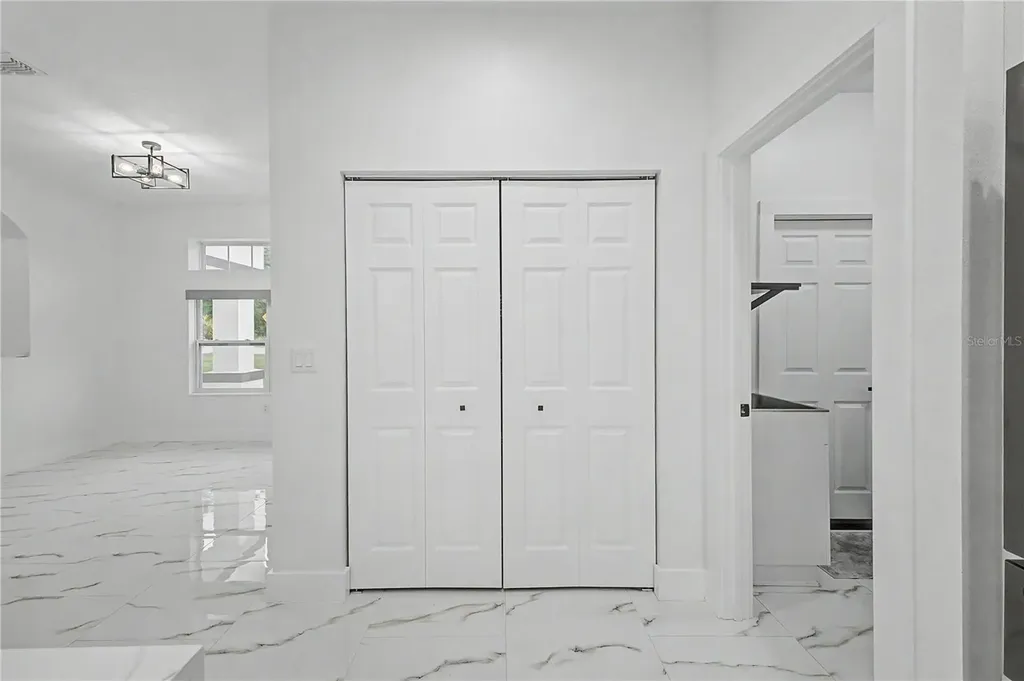 7372 Madrid Road Weeki Wachee FL 34613