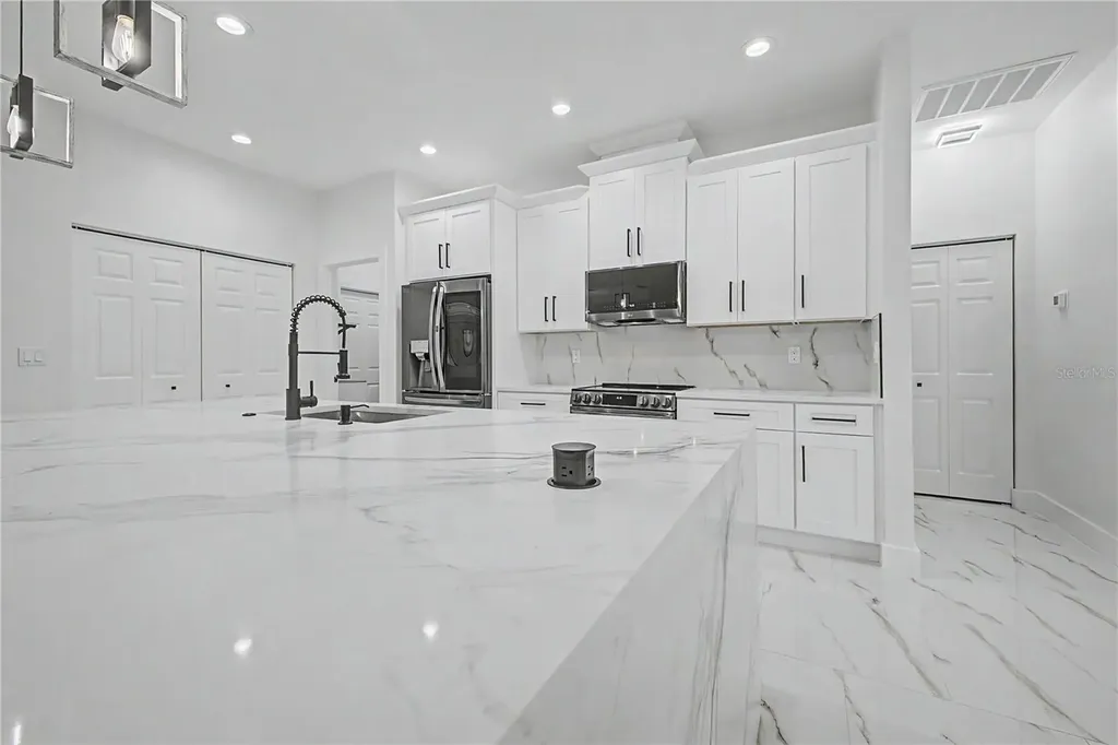 7372 Madrid Road Weeki Wachee FL 34613