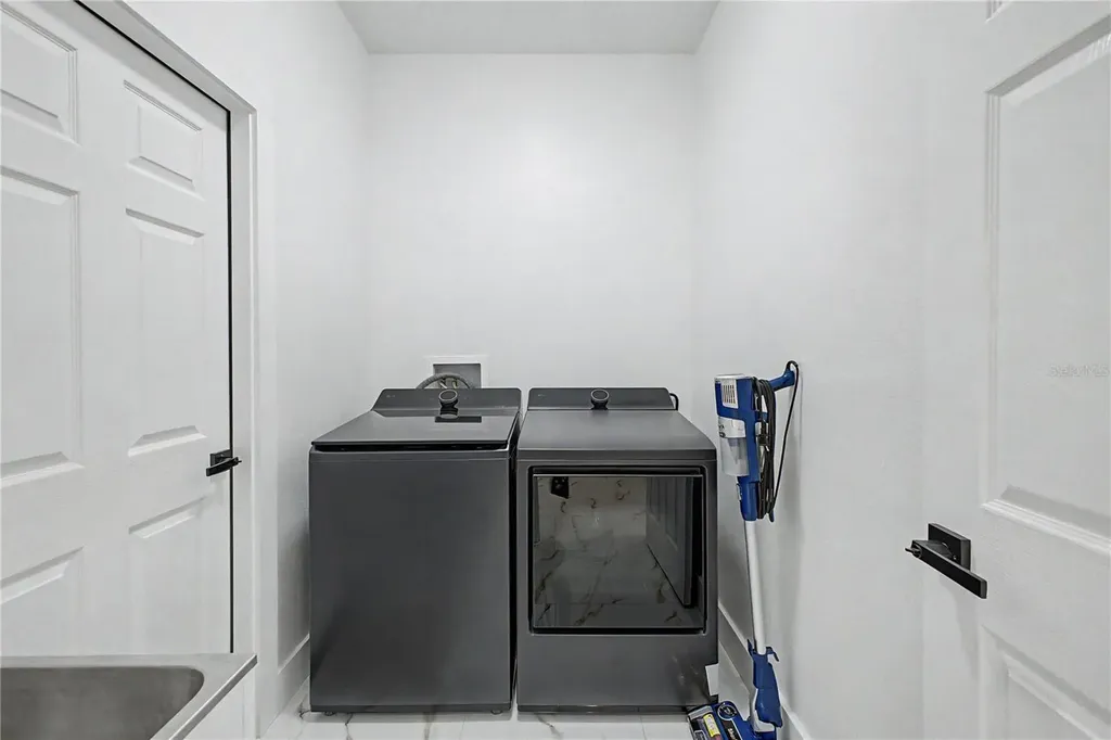 7372 Madrid Road Weeki Wachee FL 34613