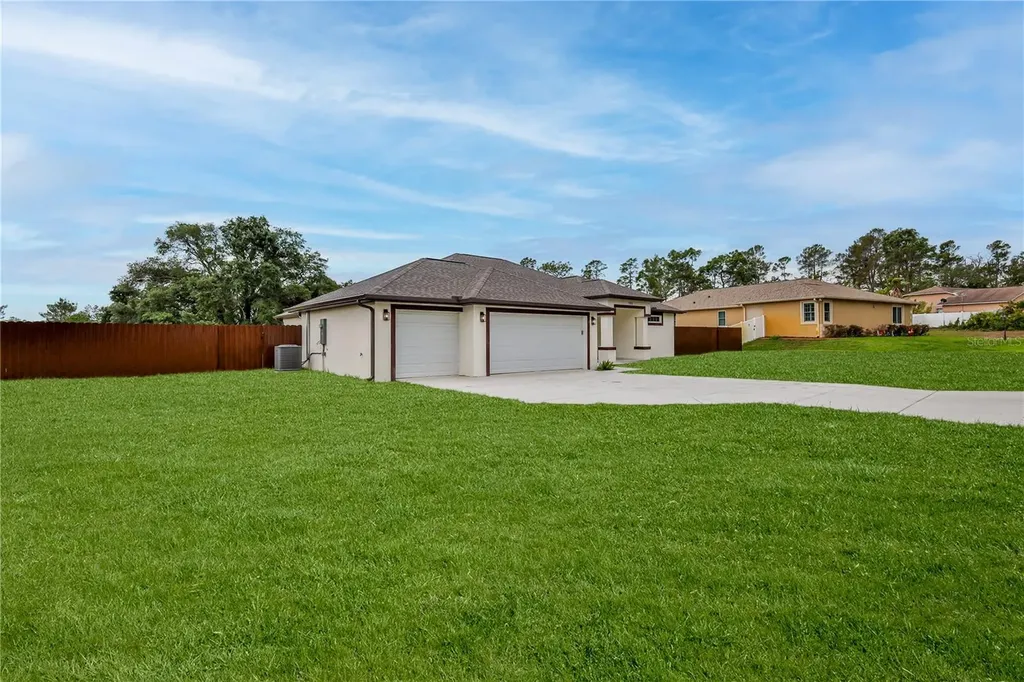 7372 Madrid Road Weeki Wachee FL 34613