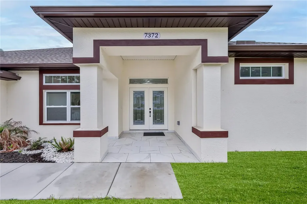 7372 Madrid Road Weeki Wachee FL 34613