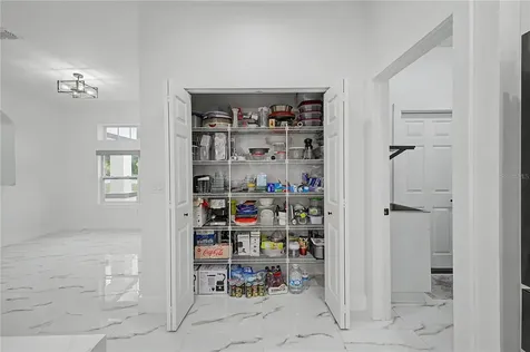 7372 Madrid Road Weeki Wachee FL 34613