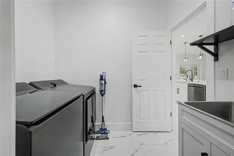 7372 Madrid Road Weeki Wachee FL 34613