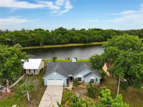 20 Macon Way St Cloud FL 34769