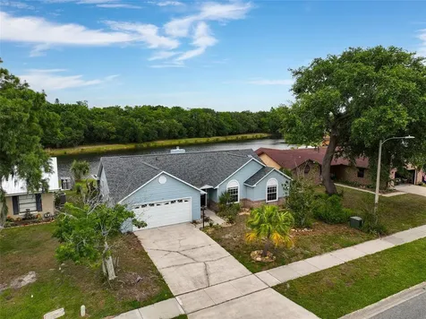 20 Macon Way St Cloud FL 34769
