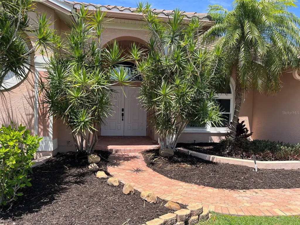 4221 Hearthstone Drive Sarasota FL 34238