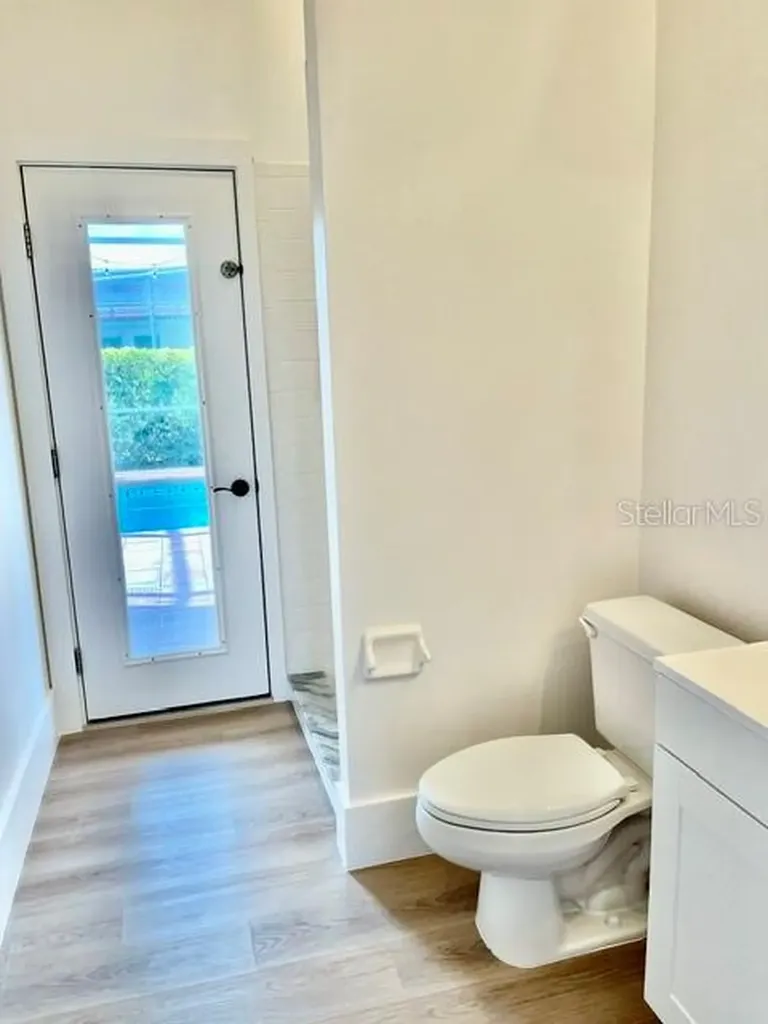 4221 Hearthstone Drive Sarasota FL 34238