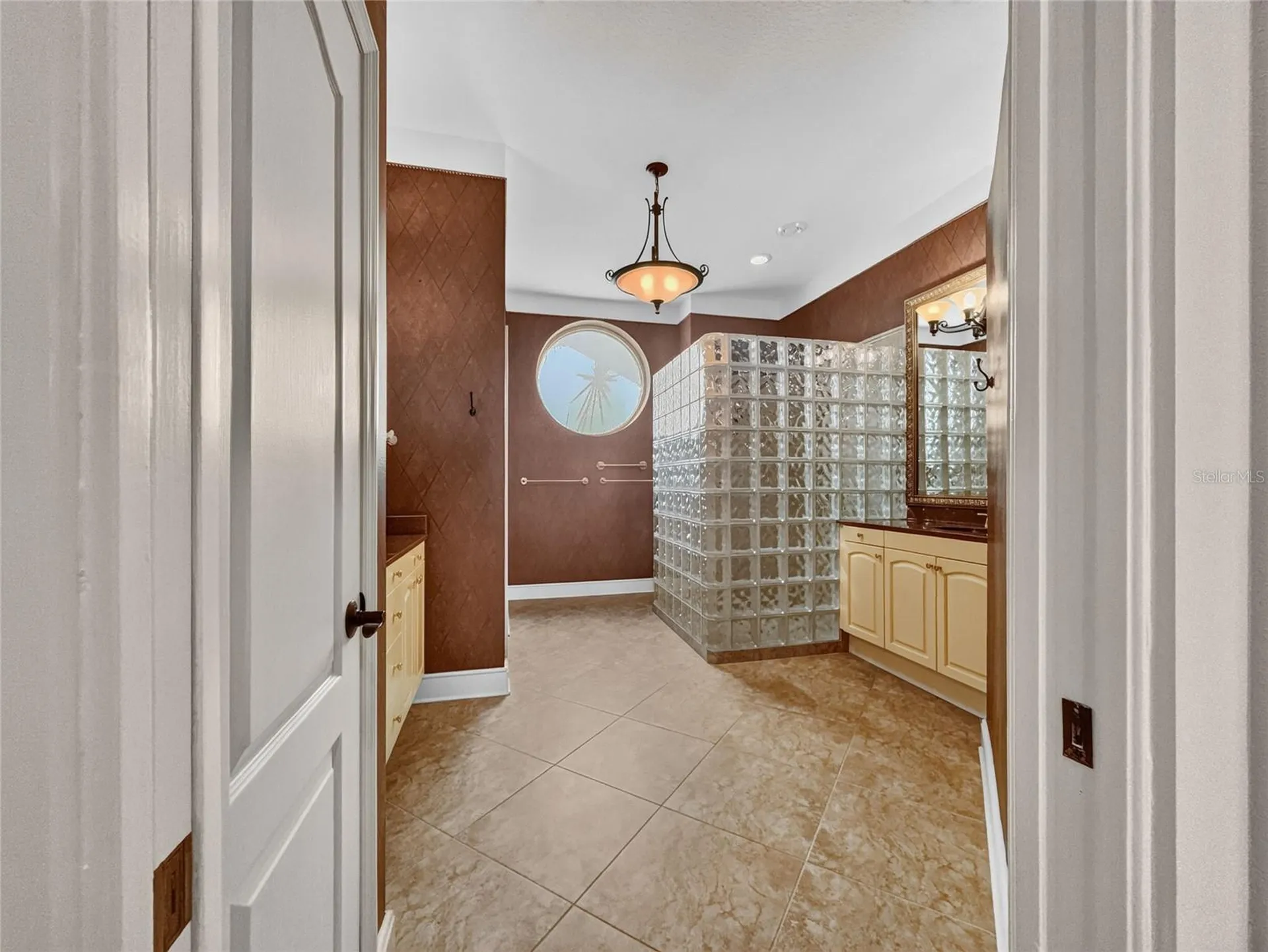 4221 Hearthstone Drive Sarasota FL 34238