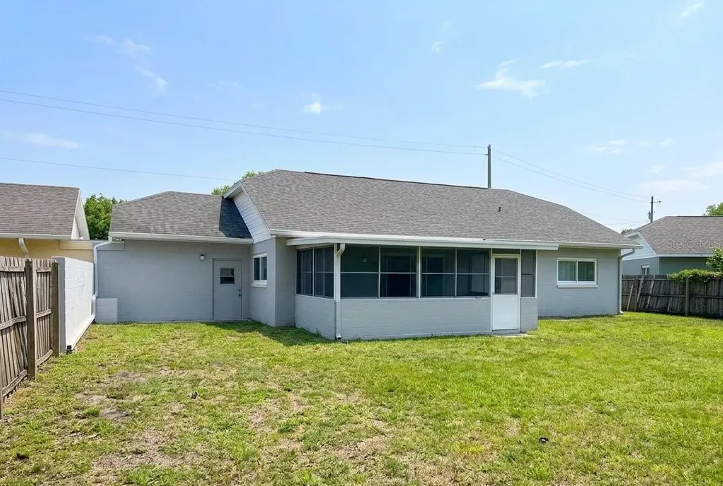 8243 Le Mesa Street Orlando FL 32827