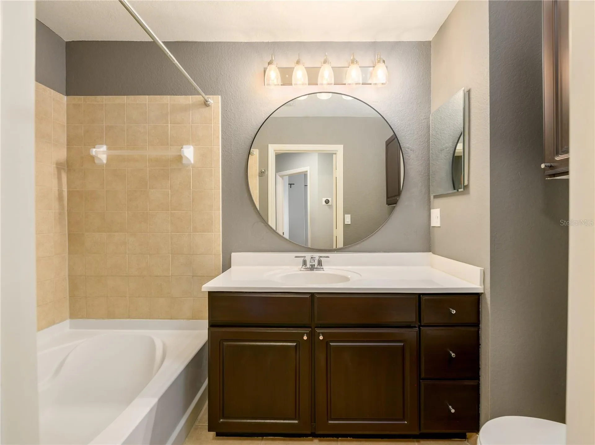 131 Grand Beach Place Tampa FL 33609