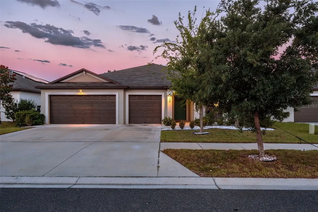 138 Rain Berry Avenue Ruskin FL 33570