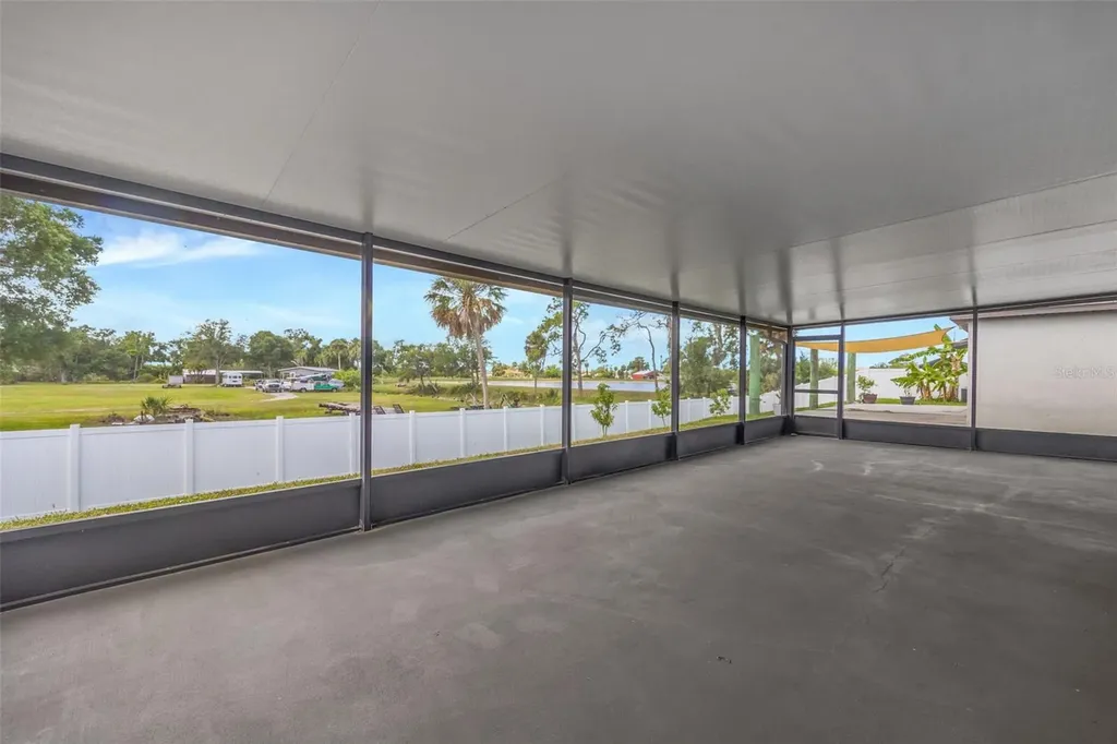 138 Rain Berry Avenue Ruskin FL 33570