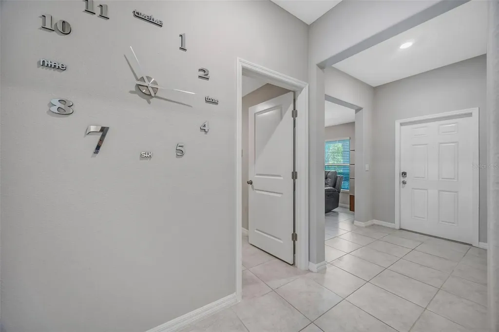 138 Rain Berry Avenue Ruskin FL 33570