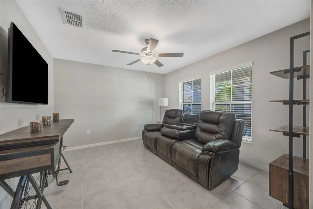 138 Rain Berry Avenue Ruskin FL 33570