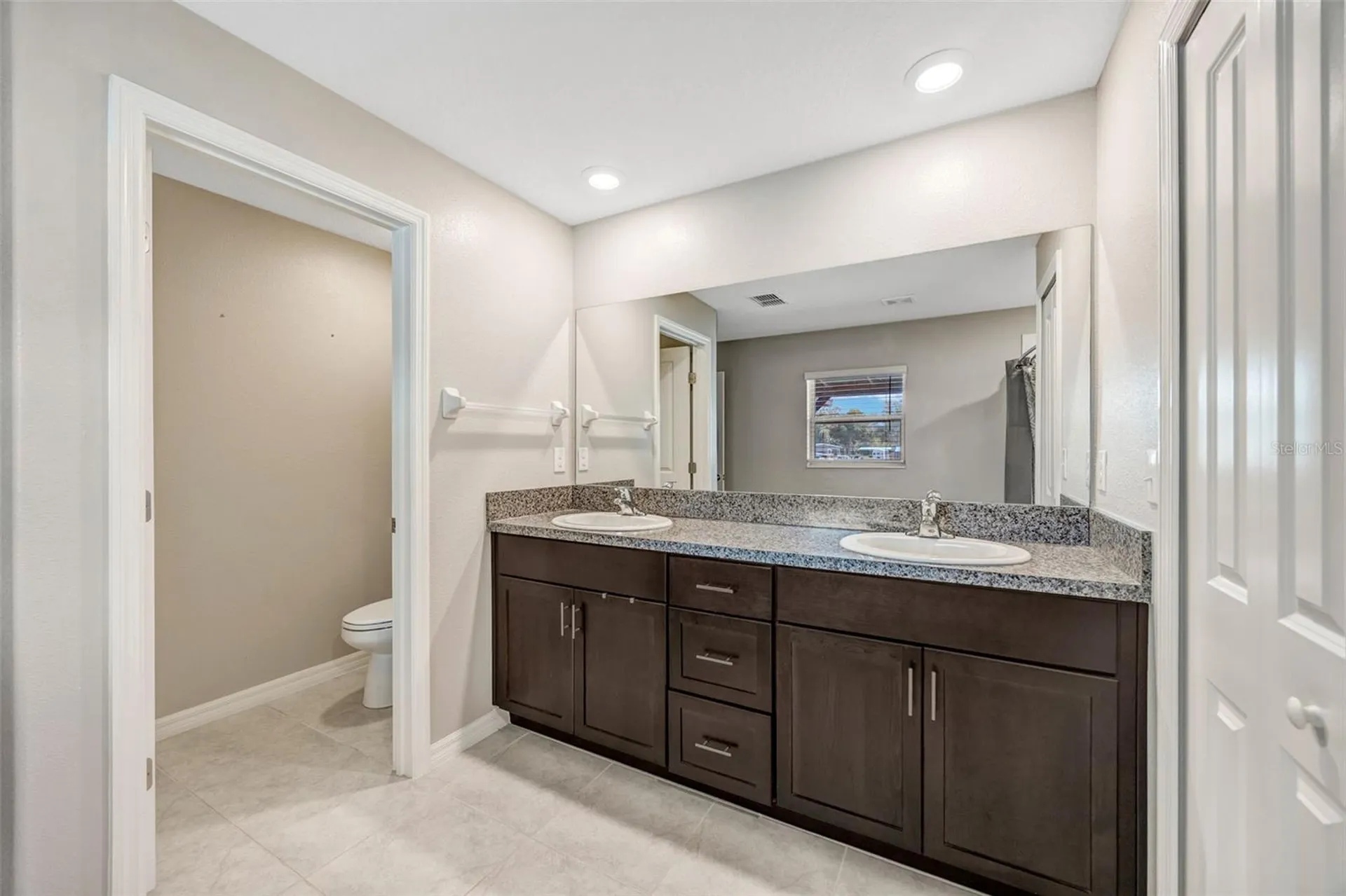 138 Rain Berry Avenue Ruskin FL 33570