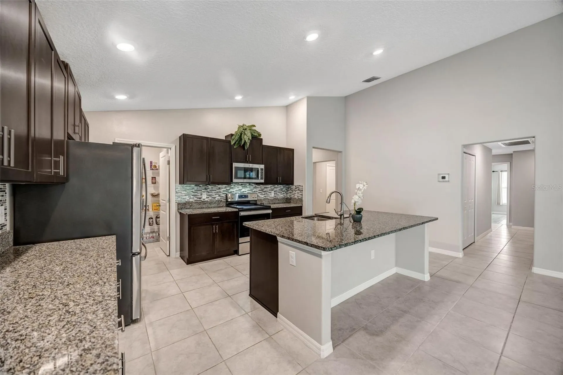 138 Rain Berry Avenue Ruskin FL 33570