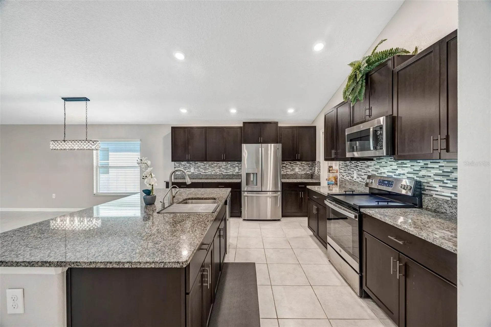 138 Rain Berry Avenue Ruskin FL 33570