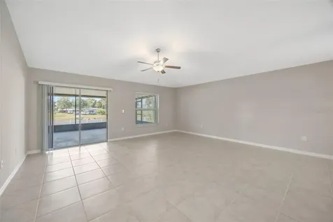 138 Rain Berry Avenue Ruskin FL 33570