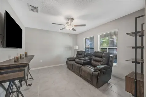 138 Rain Berry Avenue Ruskin FL 33570