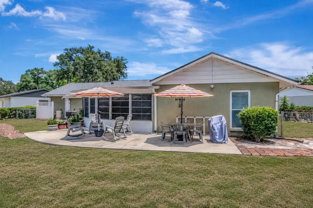 18318 Dolly Brook Lane Lutz FL 33549