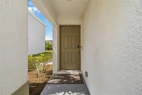 7148 Chatum Light Run Bradenton FL 34212