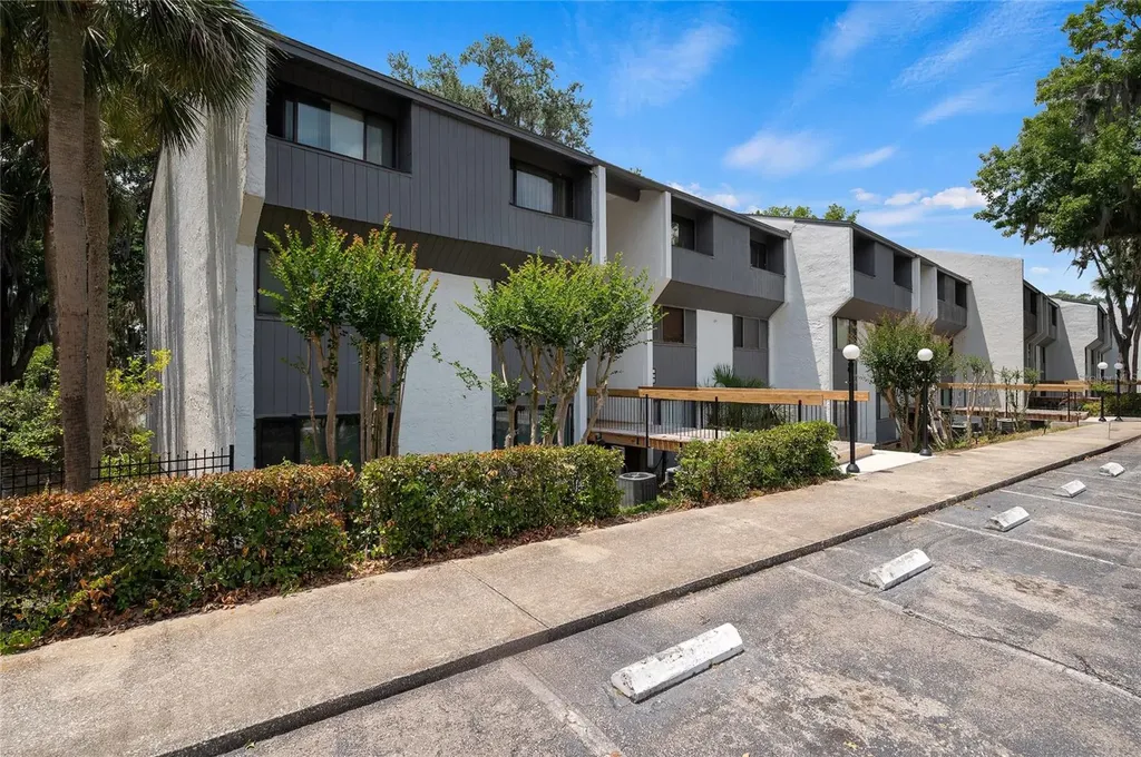 2818 SW 14th Drive Gainesville FL 32608