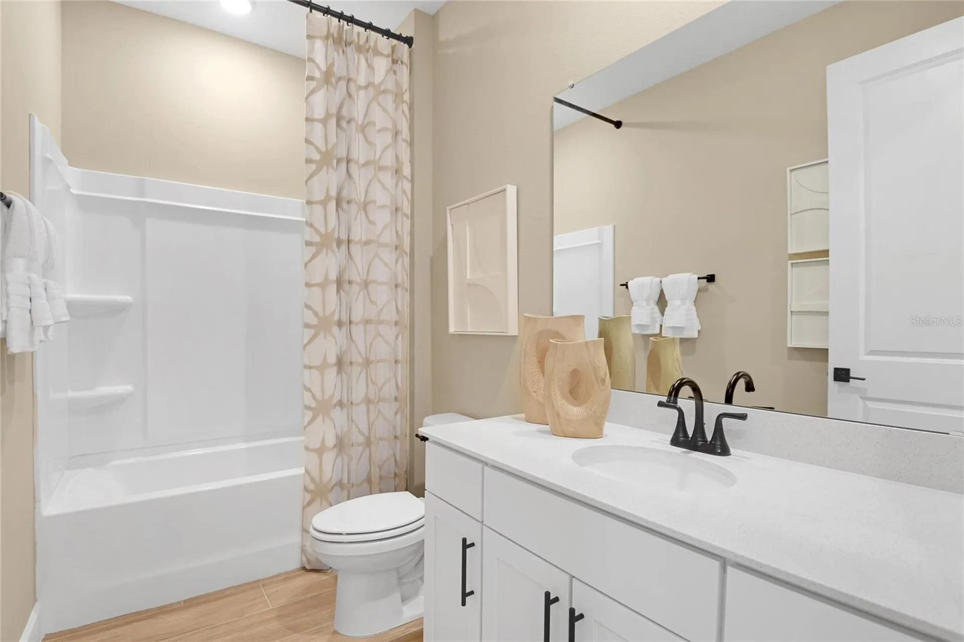 190 Blue Star Court Tavares FL 32778