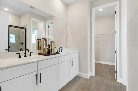 190 Blue Star Court Tavares FL 32778