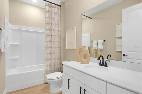 190 Blue Star Court Tavares FL 32778