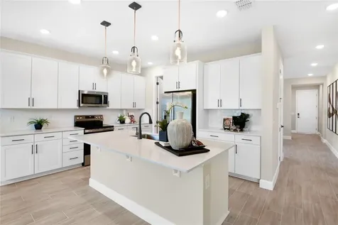 190 Blue Star Court Tavares FL 32778