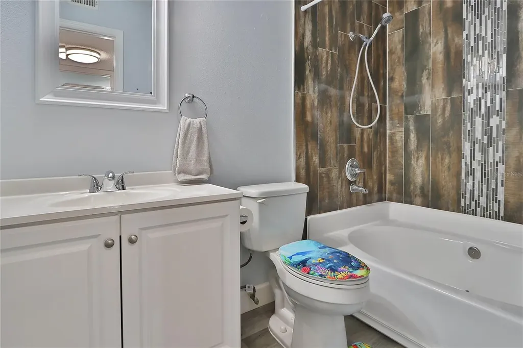 10028 Strafford Oak Court Tampa FL 33624