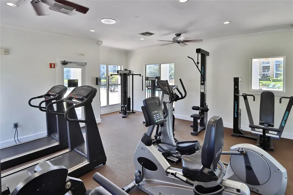 10028 Strafford Oak Court Tampa FL 33624