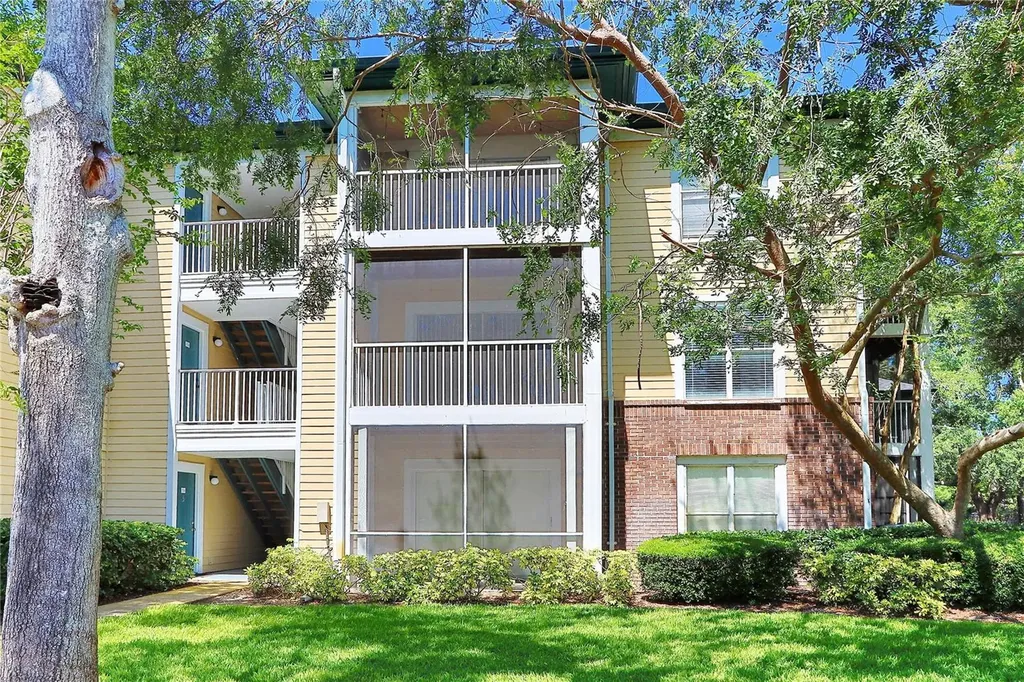 10028 Strafford Oak Court Tampa FL 33624