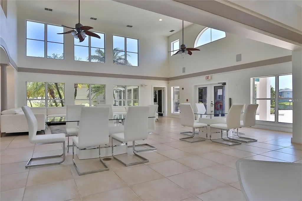 10028 Strafford Oak Court Tampa FL 33624
