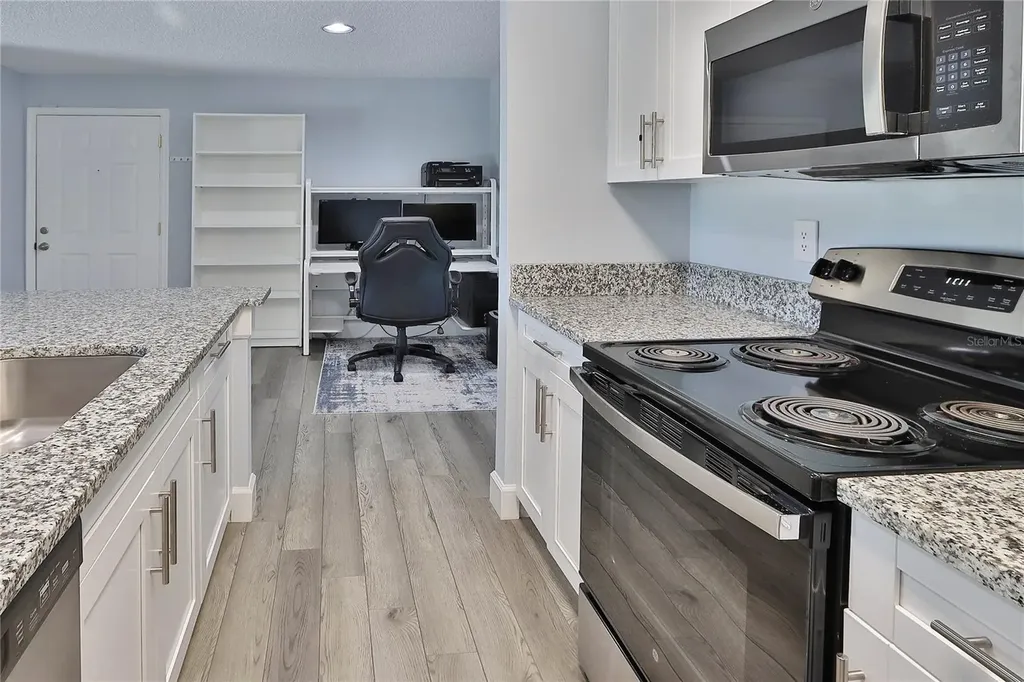 10028 Strafford Oak Court Tampa FL 33624