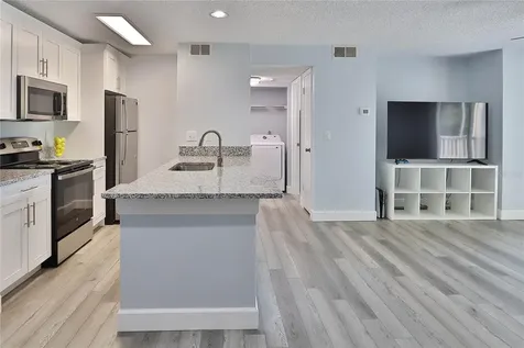10028 Strafford Oak Court Tampa FL 33624