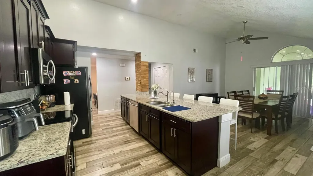1044 Nin Street Orlando FL 32835