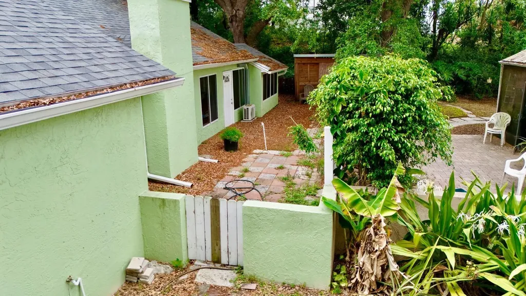 1044 Nin Street Orlando FL 32835
