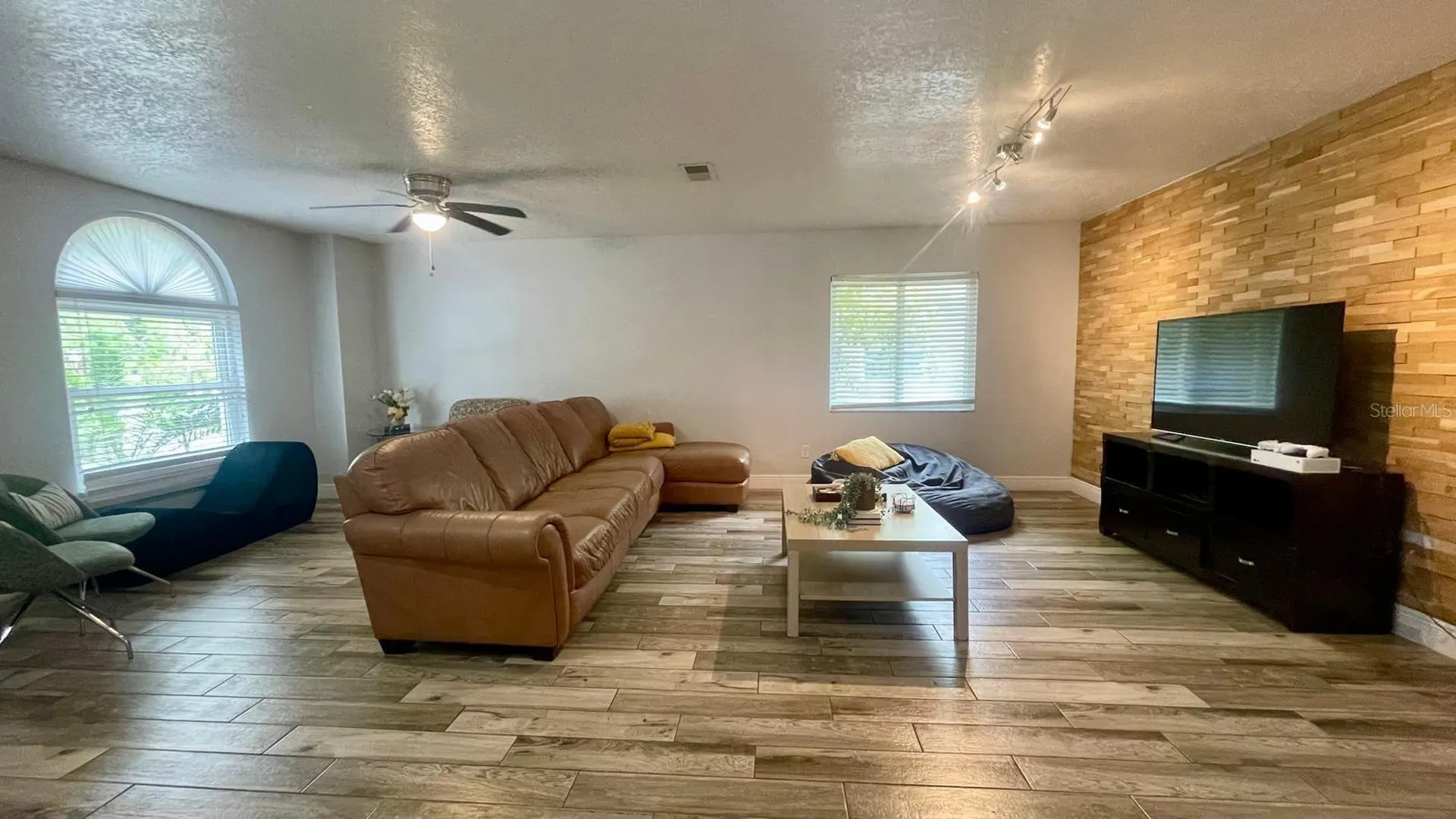 1044 Nin Street Orlando FL 32835