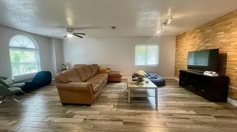 1044 Nin Street Orlando FL 32835