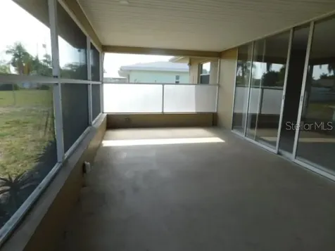 1313 SE 40th Street Cape Coral FL 33904