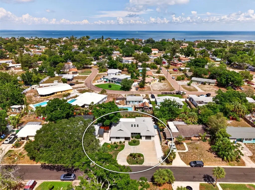 4420 Porpoise Drive SE St Petersburg FL 33705