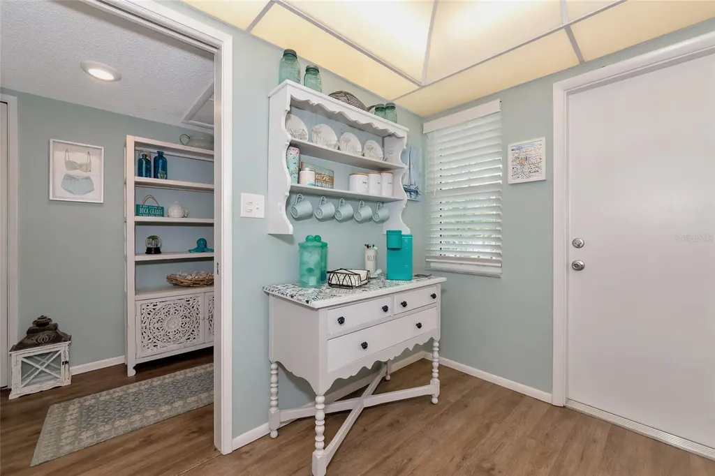 7461 W Country Club Drive N Sarasota FL 34243