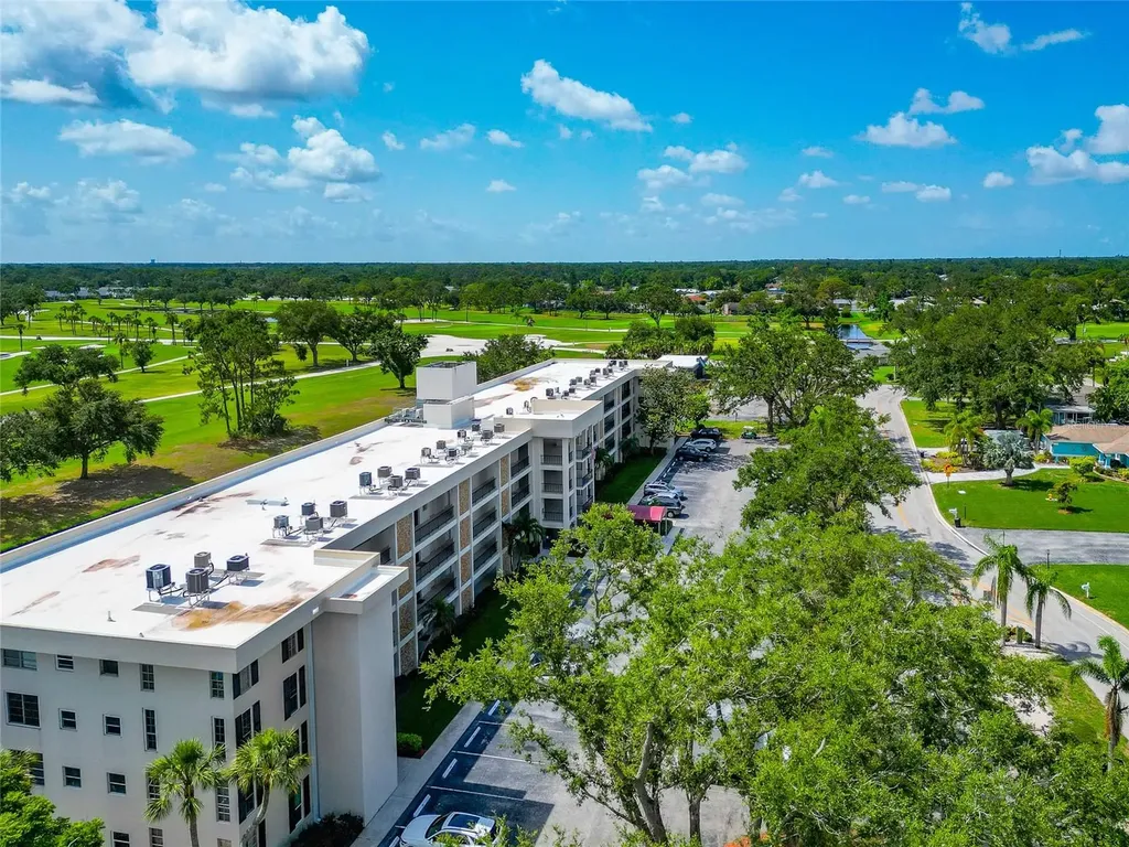 7461 W Country Club Drive N Sarasota FL 34243