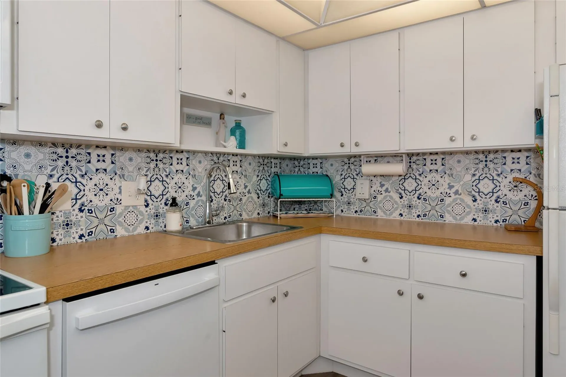 7461 W Country Club Drive N Sarasota FL 34243